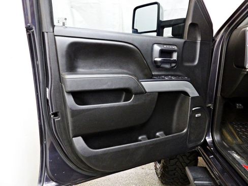 Used 2015 Chevrolet Silverado 2500 LTZ w/ Duramax Plus Package AWD/4WD image 17