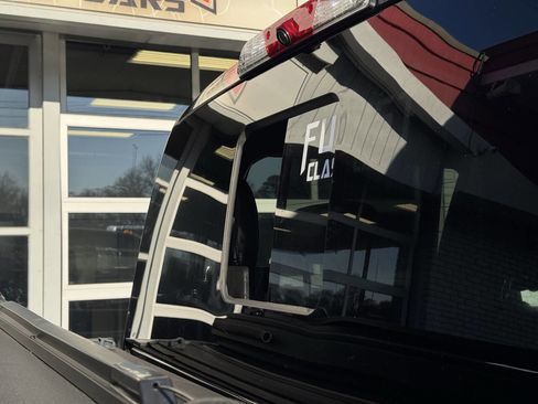 Used 2019 Ford F250 Lariat w/ Lariat Ultimate Package image 15