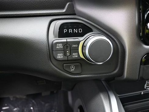 New 2026 RAM 1500 4x4 Crew Cab image 19