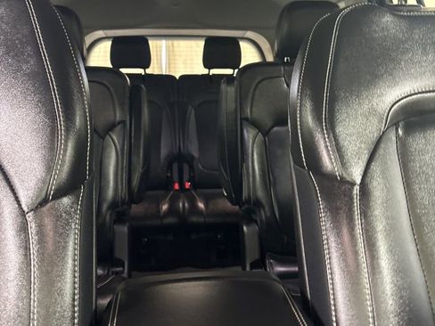 Used 2022 Jeep Grand Cherokee L Limited image 34