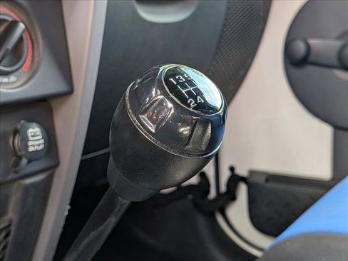Used 2009 Jeep Wrangler X AWD/4WD image 13