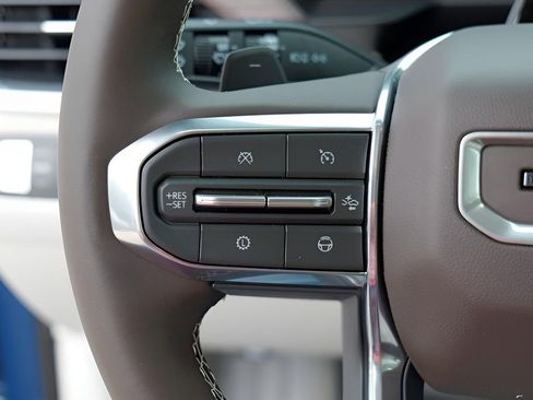 New 2026 GMC Acadia Denali w/ Super Cruise Package image 12