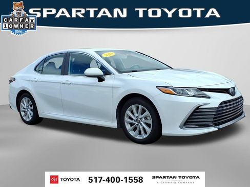 Used 2024 Toyota Camry LE FWD image 4