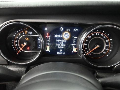 Used 2023 Jeep Gladiator Sport image 36