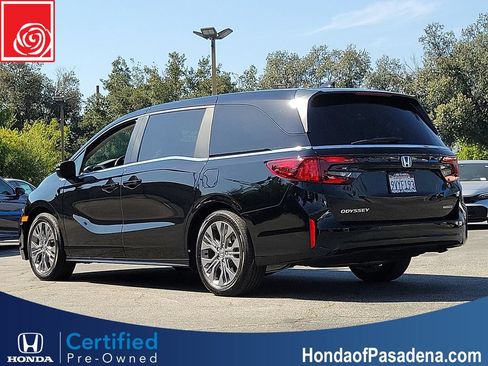 Certified 2026 Honda Odyssey Touring image 6