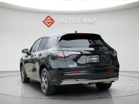 Used 2024 Honda HR-V EX-L image 8