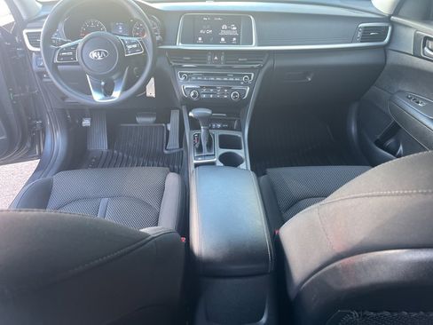 Used 2020 Kia Optima LX image 12