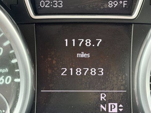 Used 2012 Mercedes-Benz ML 350 4MATIC image 33