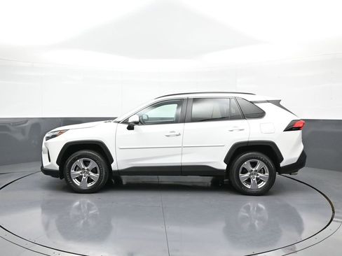 Certified 2022 Toyota RAV4 XLE image 9
