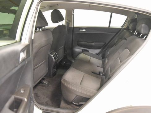 Used 2021 Kia Sportage LX image 4