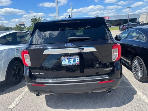 Used 2021 Ford Explorer Limited w/ Equipment Group 301A AWD/4WD image 5