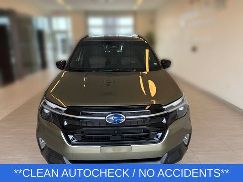 Used 2025 Subaru Forester Touring AWD/4WD image 7