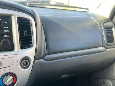 Used 2006 MAZDA Tribute I FWD image 41