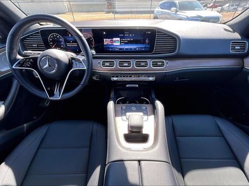 Used 2025 Mercedes-Benz GLE 350 4MATIC image 18