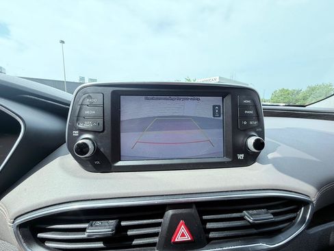 Used 2019 Hyundai Santa Fe Limited FWD image 16