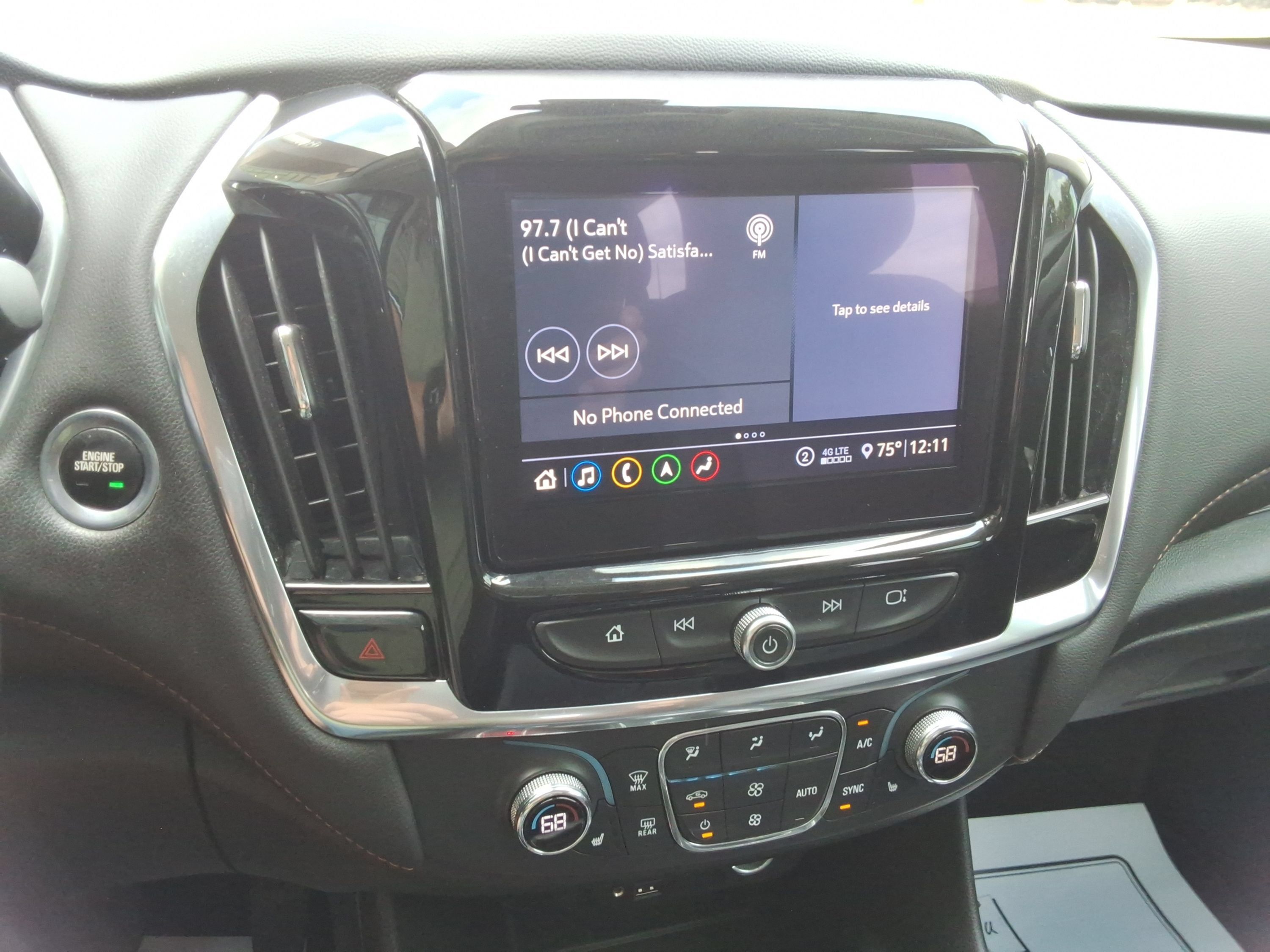 Used 2021 Chevrolet Traverse LT w/ LT Premium Package AWD/4WD image 15