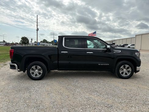 Used 2025 GMC Sierra 1500 SLT RWD image 4