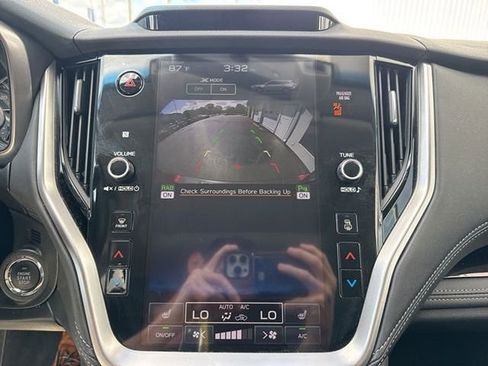 Used 2021 Subaru Outback Limited image 14