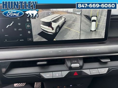 Used 2024 Kia EV9 GT-Line image 35