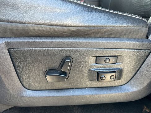 Used 2014 RAM 3500 Laramie w/ Convenience Group AWD/4WD image 28
