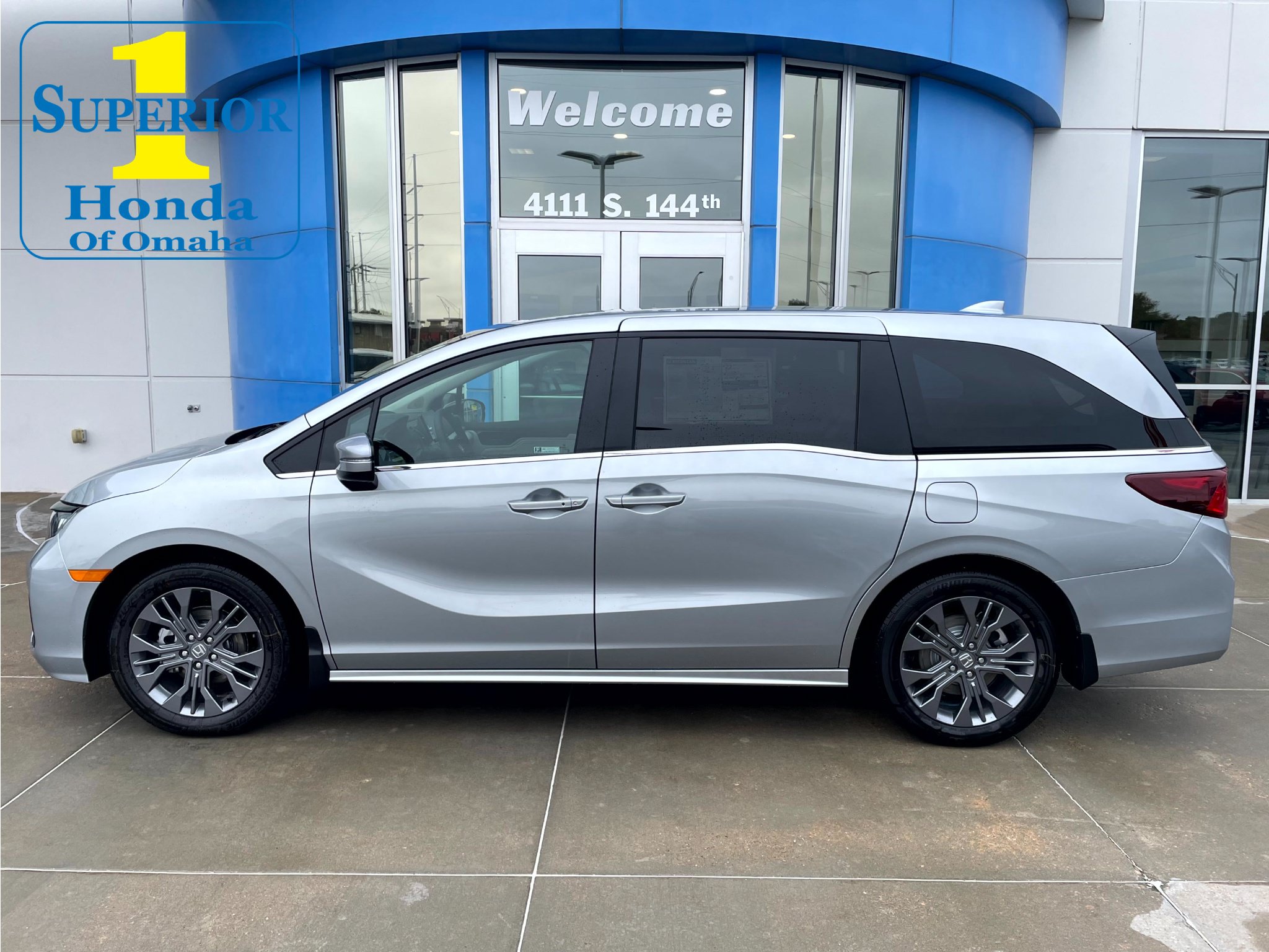 New 2027 Honda Odyssey Touring image 1