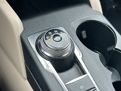 Used 2020 Ford Escape SEL image 18