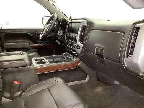 Used 2014 GMC Sierra 1500 SLT w/ SLT Crew Cab Value Package AWD/4WD image 29