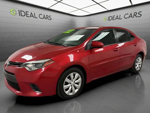 Used 2015 Toyota Corolla LE w/ Body Protection Package #1 FWD image 1