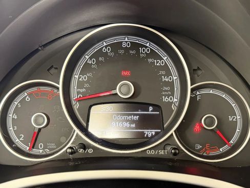Used 2018 Volkswagen Beetle 2.0T S FWD image 16