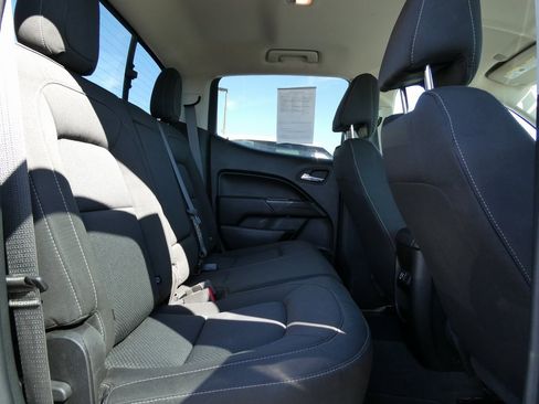 Used 2020 Chevrolet Colorado LT w/ Safety Package image 17