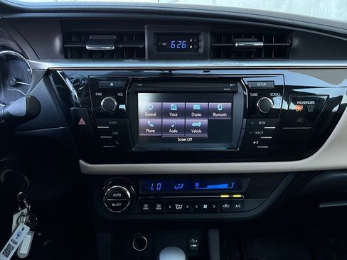 Used 2014 Toyota Corolla LE w/ Body Protection Package image 20