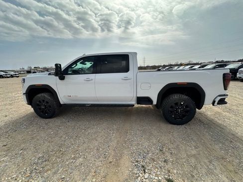 New 2026 GMC Sierra 2500 AT4 w/ AT4 Premium Plus Package image 9