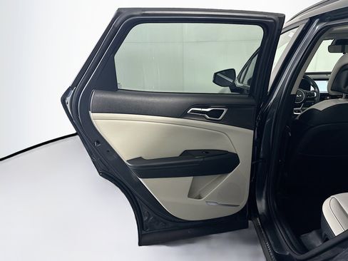 Used 2025 Kia Sportage EX w/ Premium Package image 28