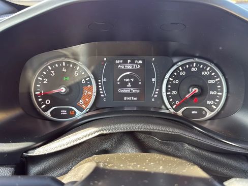 Used 2020 Jeep Renegade Sport image 16