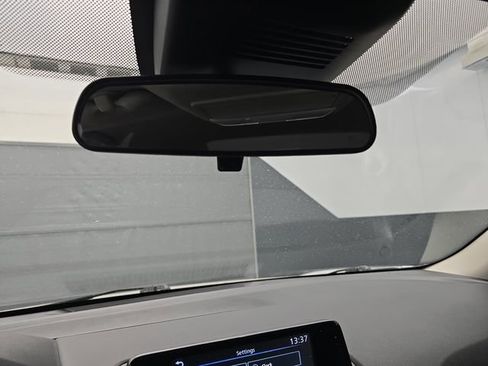 Used 2024 Nissan Sentra S FWD image 41