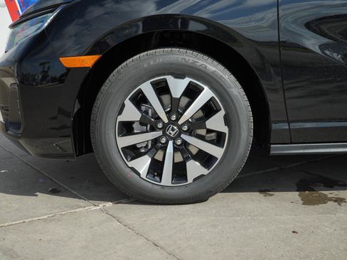 Used 2026 Honda Odyssey EX-L image 12