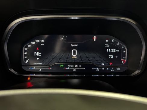 Used 2024 GMC Yukon SLT RWD image 19