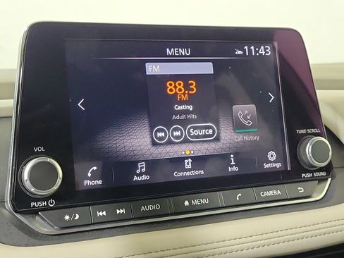 Used 2023 Nissan Rogue SV w/ SV Premium B Package FWD image 19