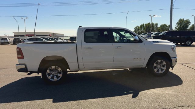 Used 2023 RAM 1500 Laramie AWD/4WD image 9