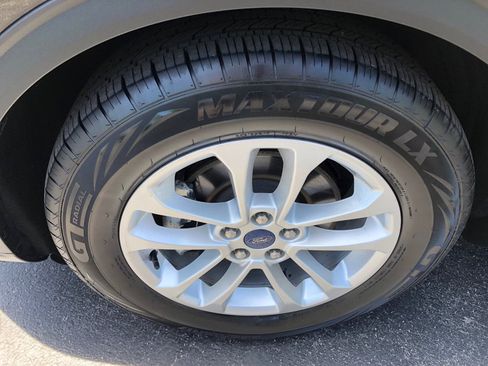 Used 2021 Ford Escape SE FWD image 11