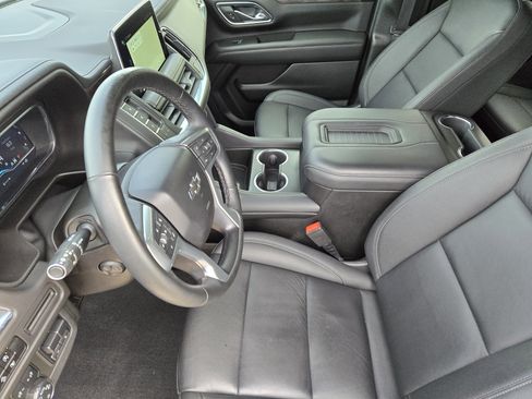 Used 2023 Chevrolet Tahoe Z71 w/ Z71 Off-Road Package image 14