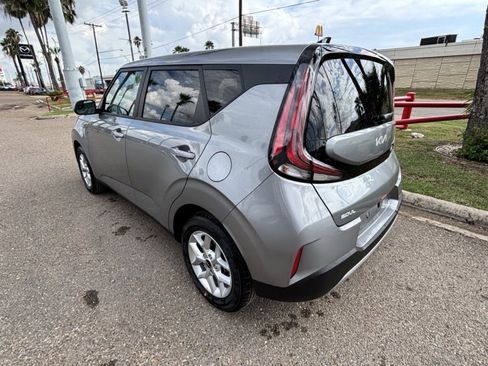 New 2025 Kia Soul LX image 3
