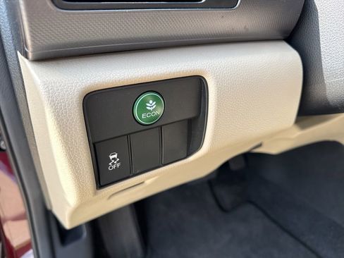 Used 2013 Honda Accord LX image 17