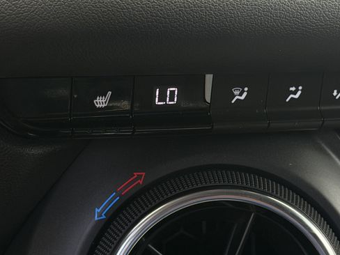 Used 2022 Chevrolet Blazer LT FWD image 10
