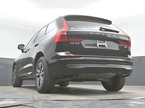 Used 2023 Volvo XC60 B5 Core FWD image 47
