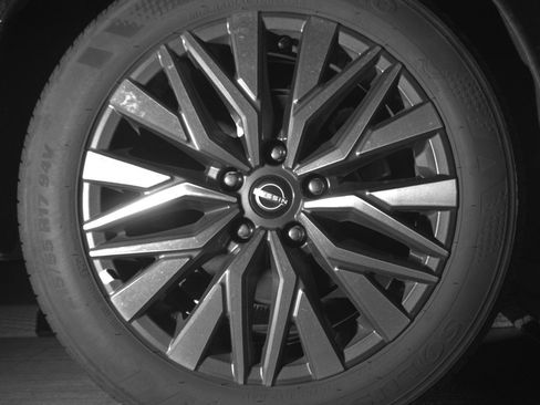 Used 2025 Nissan Altima 2.5 SV image 15