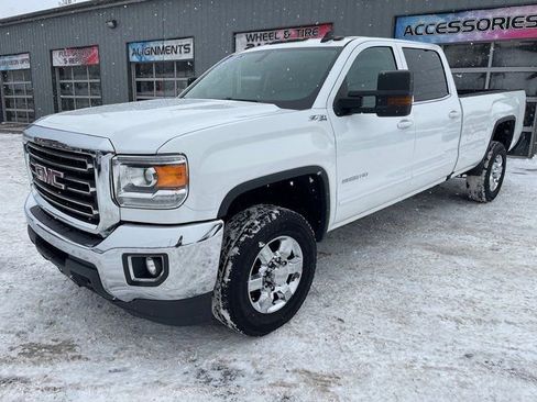 Used 2017 GMC Sierra 2500 SLE image 3