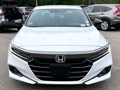 Used 2022 Honda Accord Sport image 2