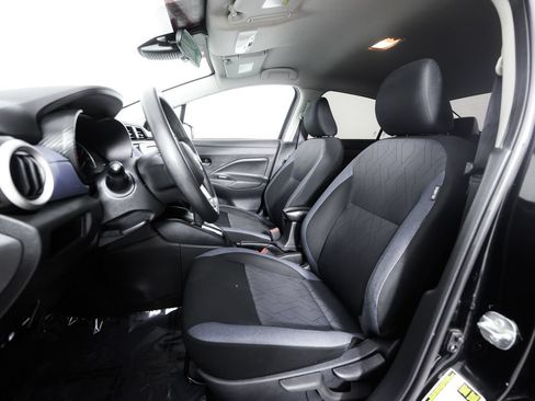 Used 2023 Nissan Versa SV FWD image 22