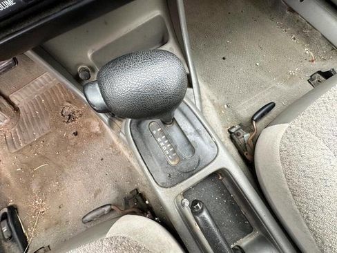 Used 1998 Ford Contour LX FWD image 39